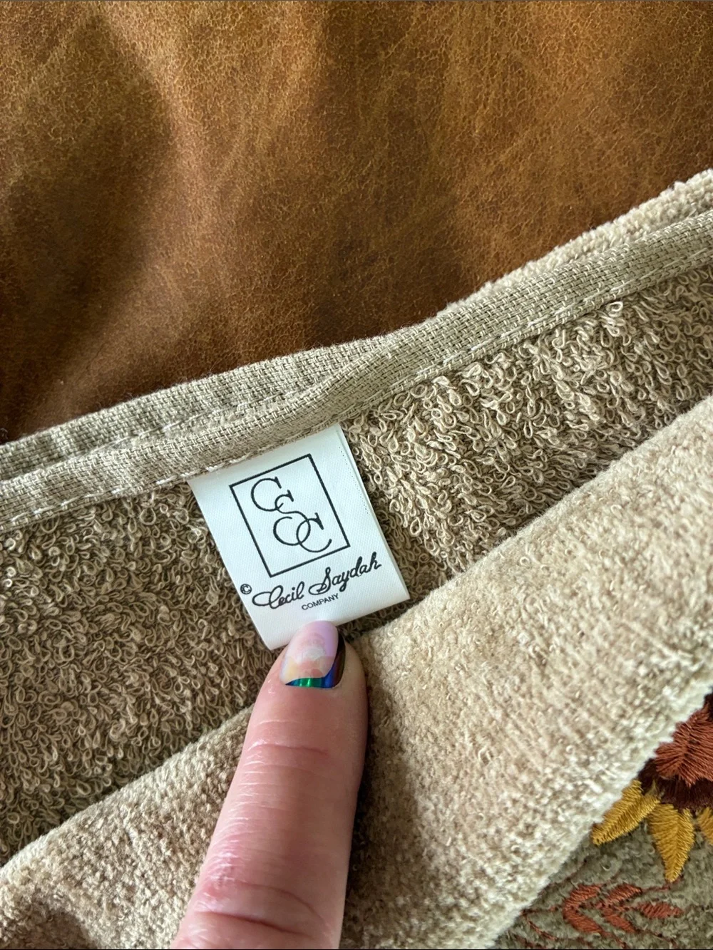 Vintage wildflower hand towel set